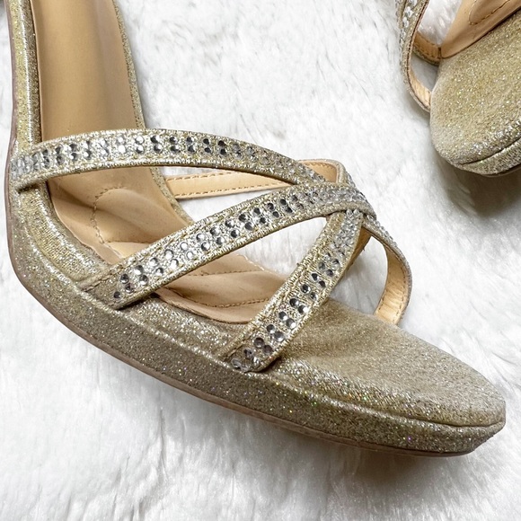 IOB Badgley Mischka Vita Open Toe Ankle Strap Stiletto Heels Gold Glitter 7.5 - Picture 9 of 14